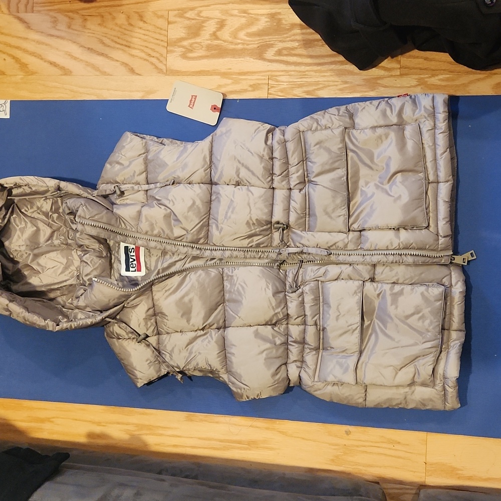 NWT Levi Hooded Vest